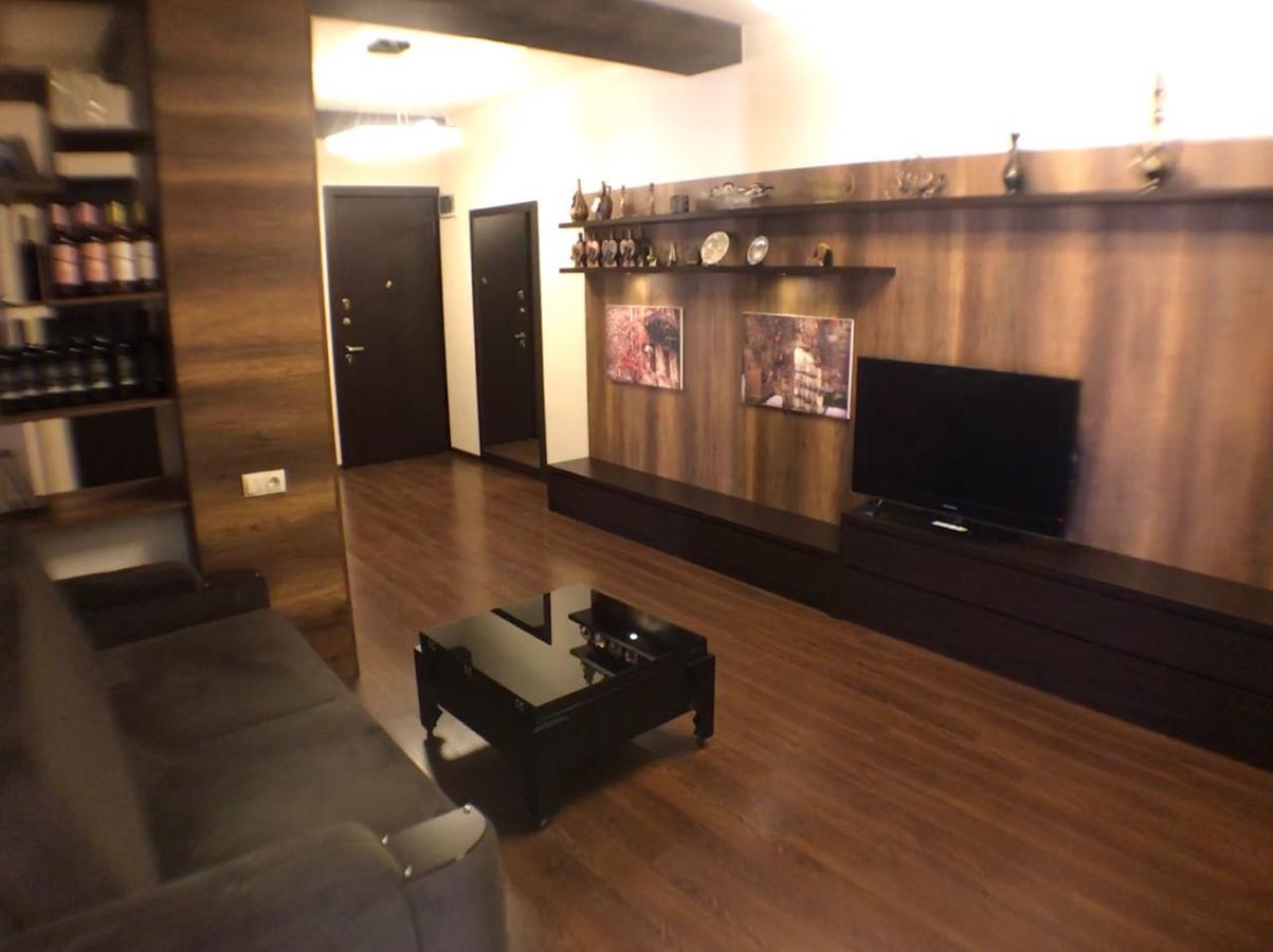 شقة فريدوم سكوير تبليسي المظهر الخارجي الصورة