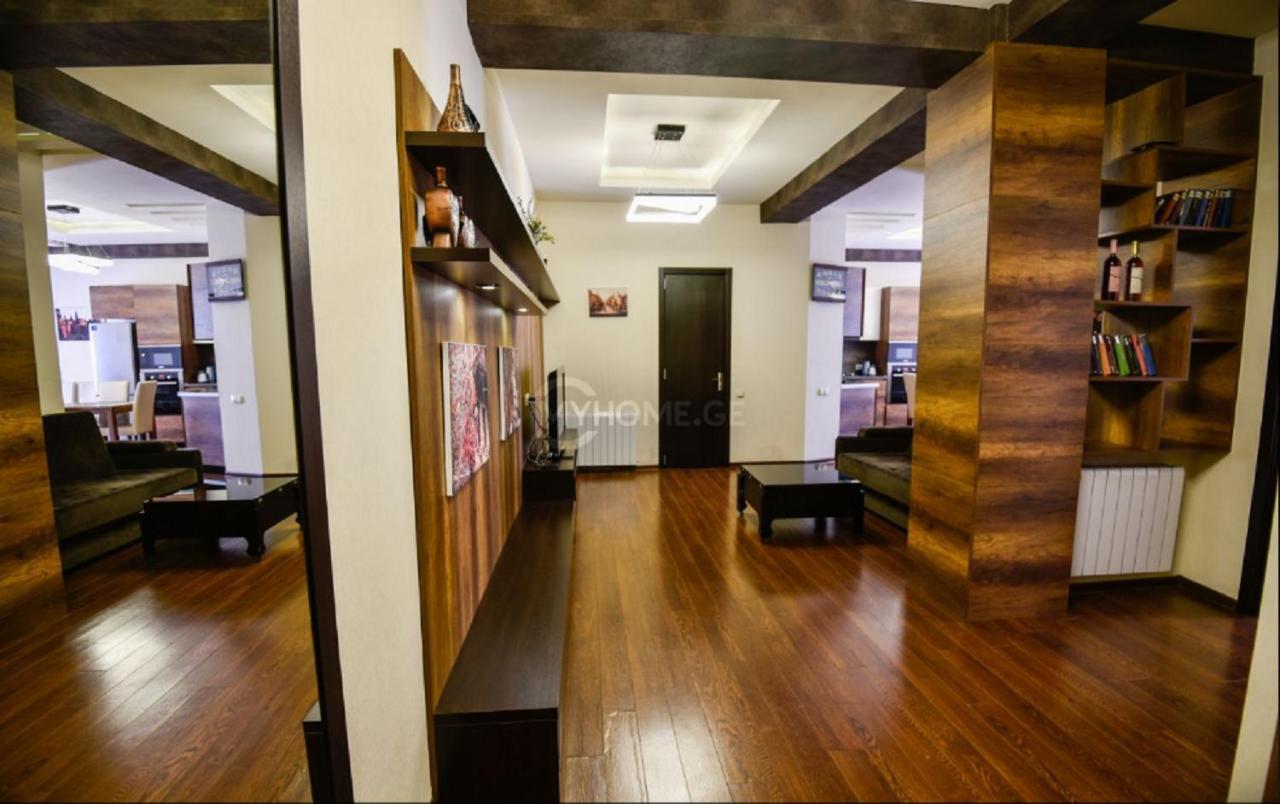 شقة فريدوم سكوير تبليسي المظهر الخارجي الصورة